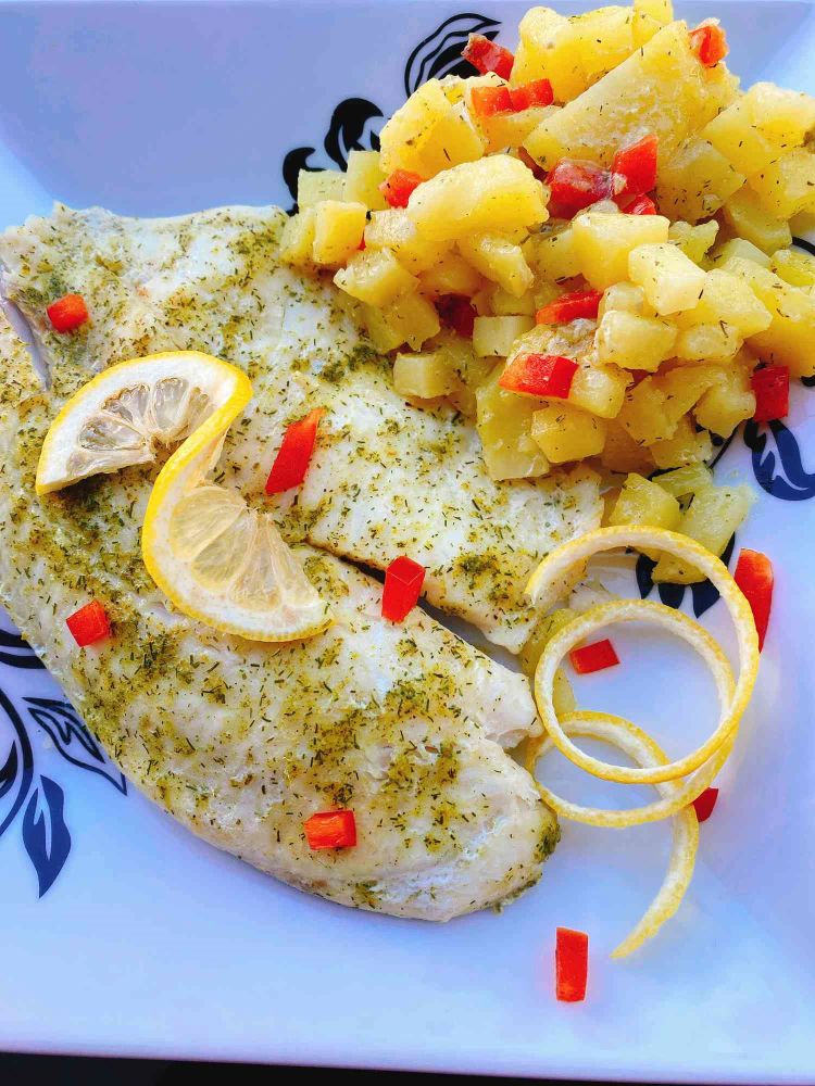 Baked Lemon-Garlic Tilapia and Potatoes in Foil