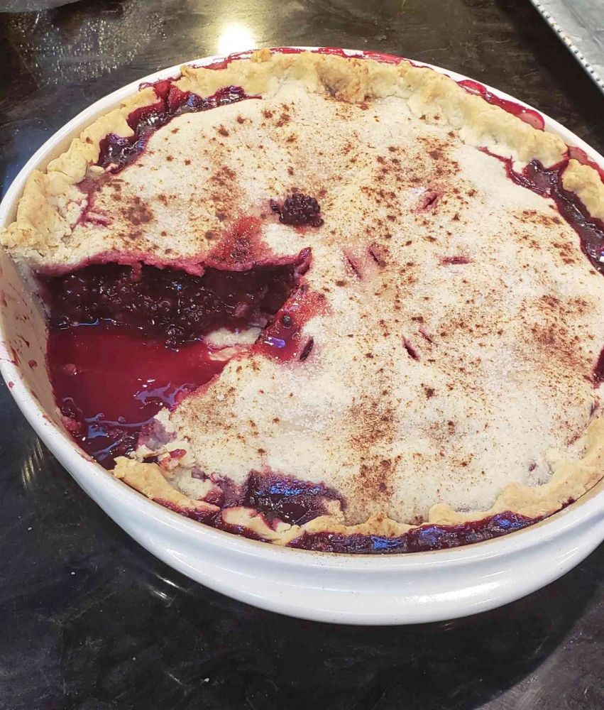 Grandma's Blackberry Pie