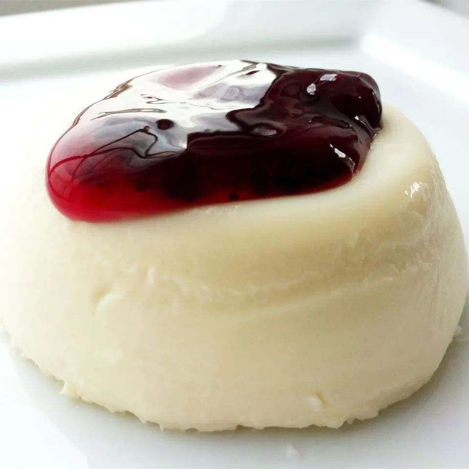 Panna Cotta with Berry Sauce