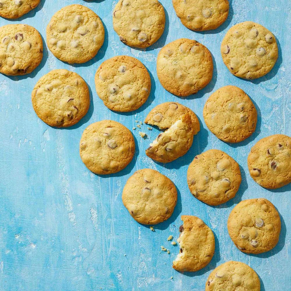 Cheesecake-Stuffed Chocolate Chip Cookies