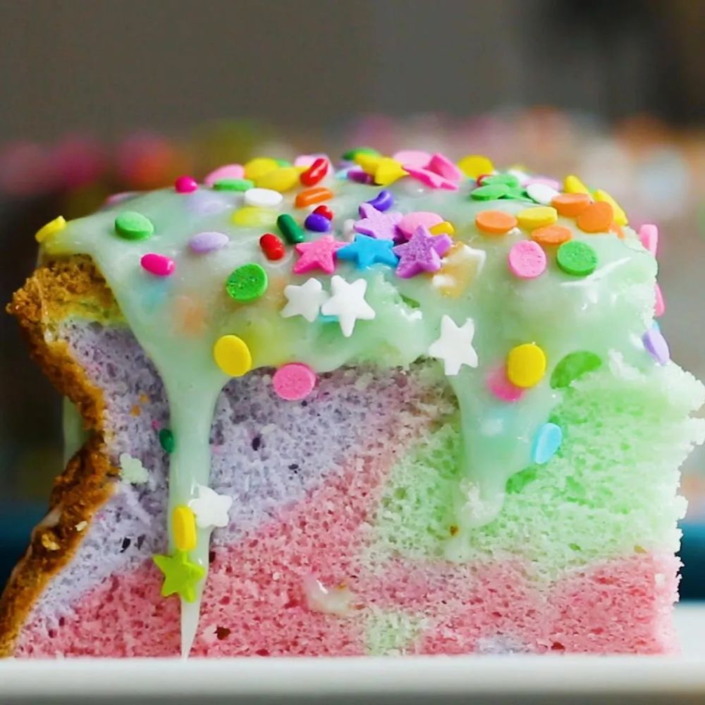 Fluffy Unicorn 'Box' Cake