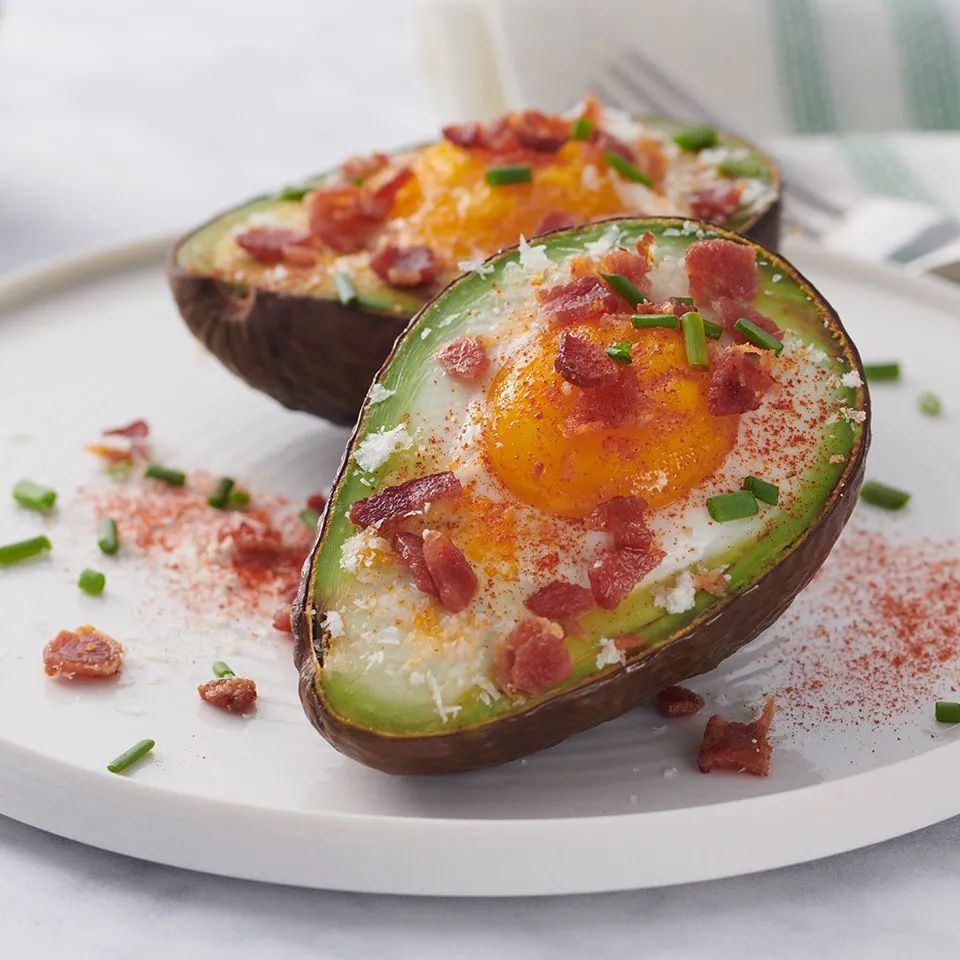 Baked Eggs in Avocado with Bacon