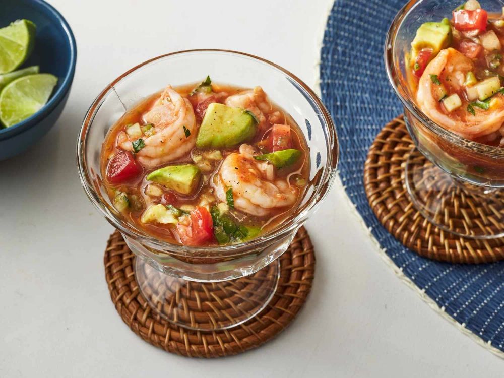 Authentic Mexican Shrimp Cocktail (Coctel de Camarones estilo Mexicano)