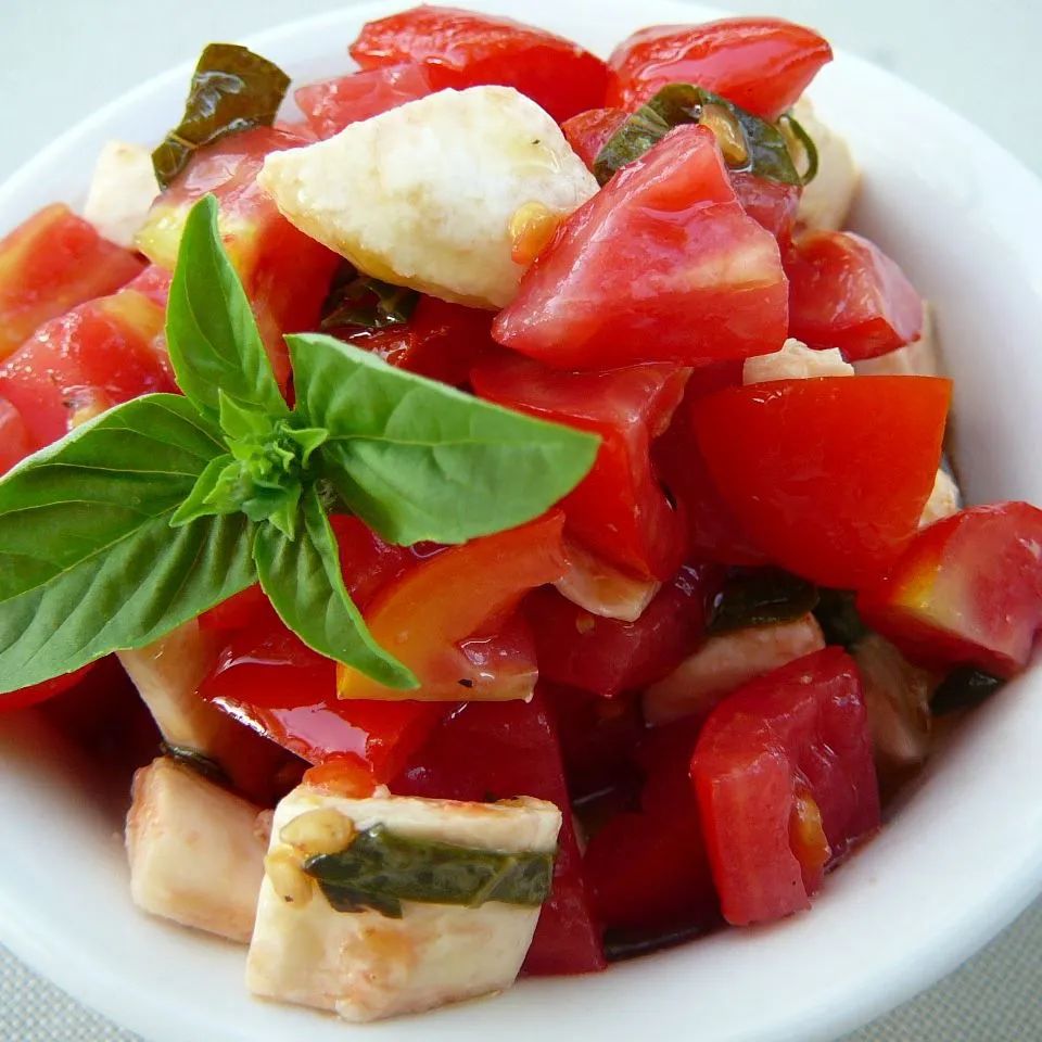 Smiling Caprese Salad