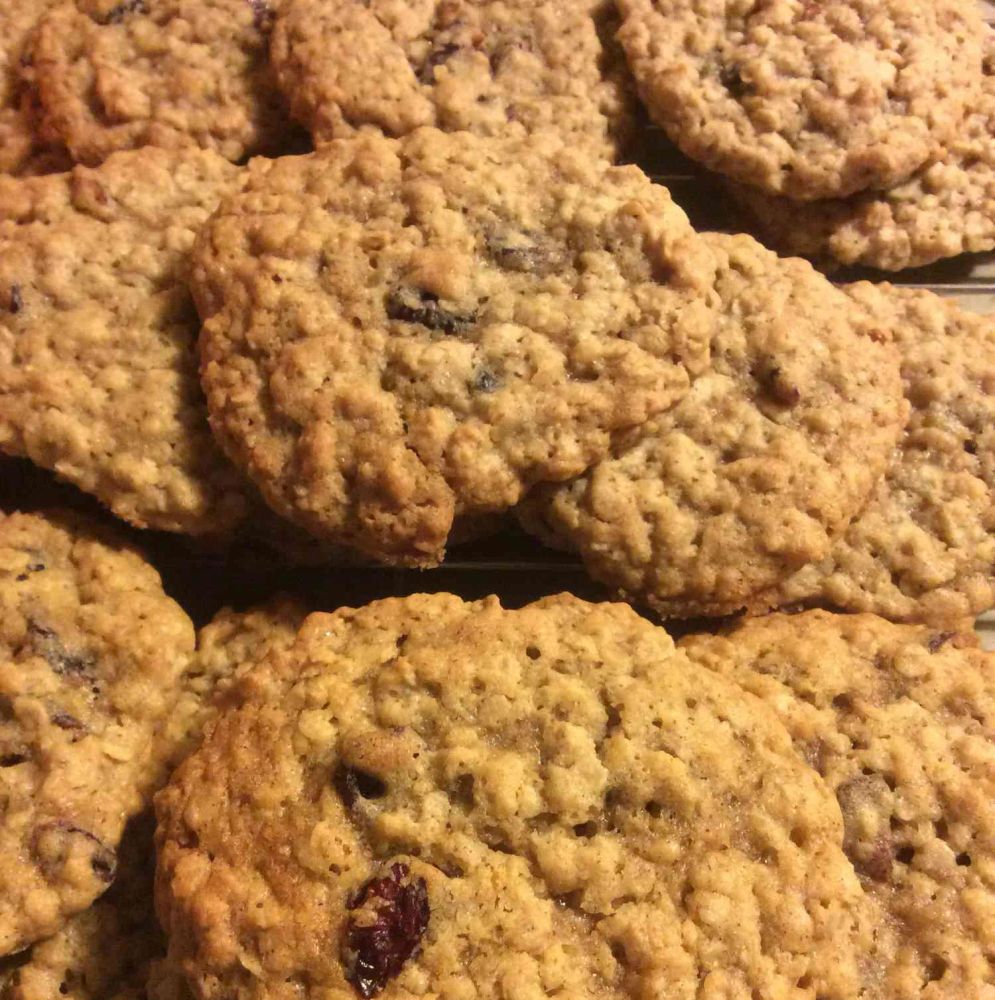 Oatmeal Raisin Toffee Cookies