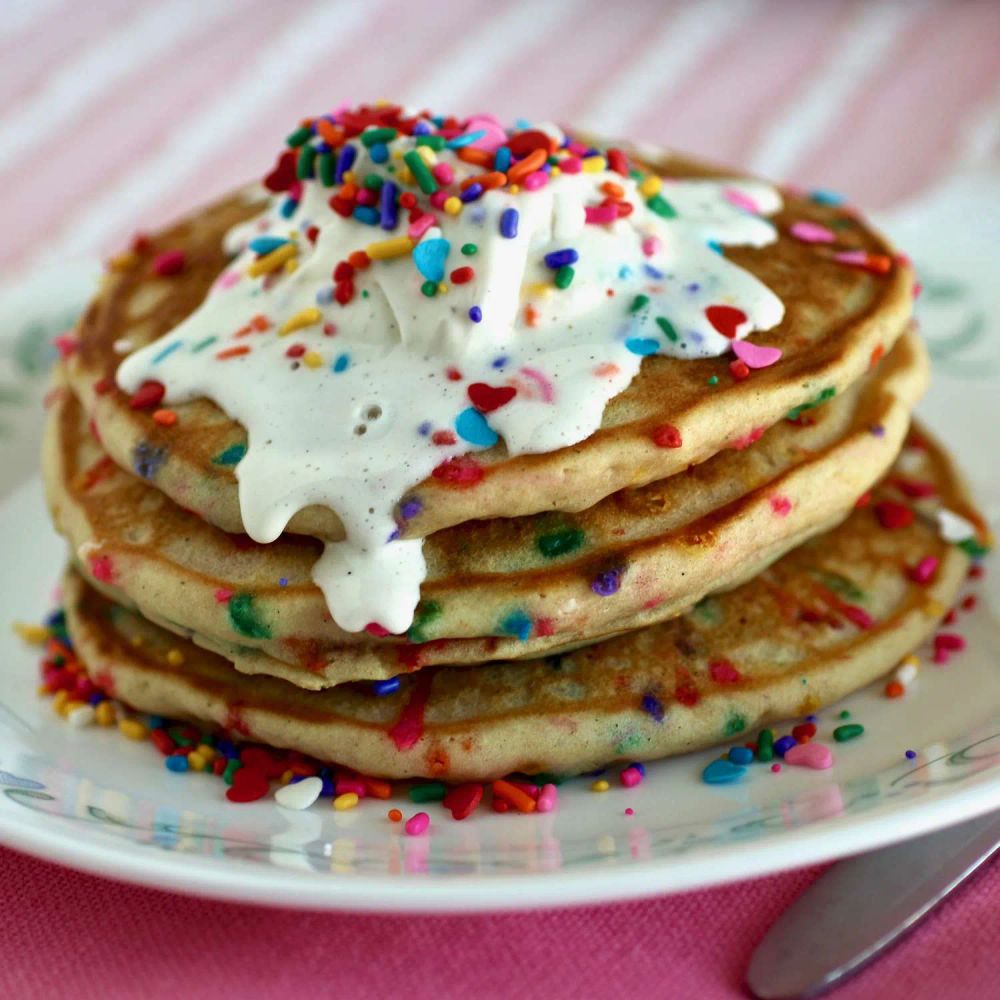 Funfetti® Pancakes with Vanilla Cream Sprinkle Sauce