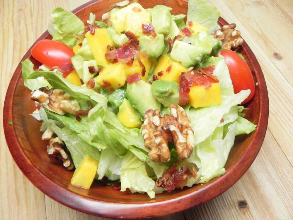 Avocado and Mango Salad