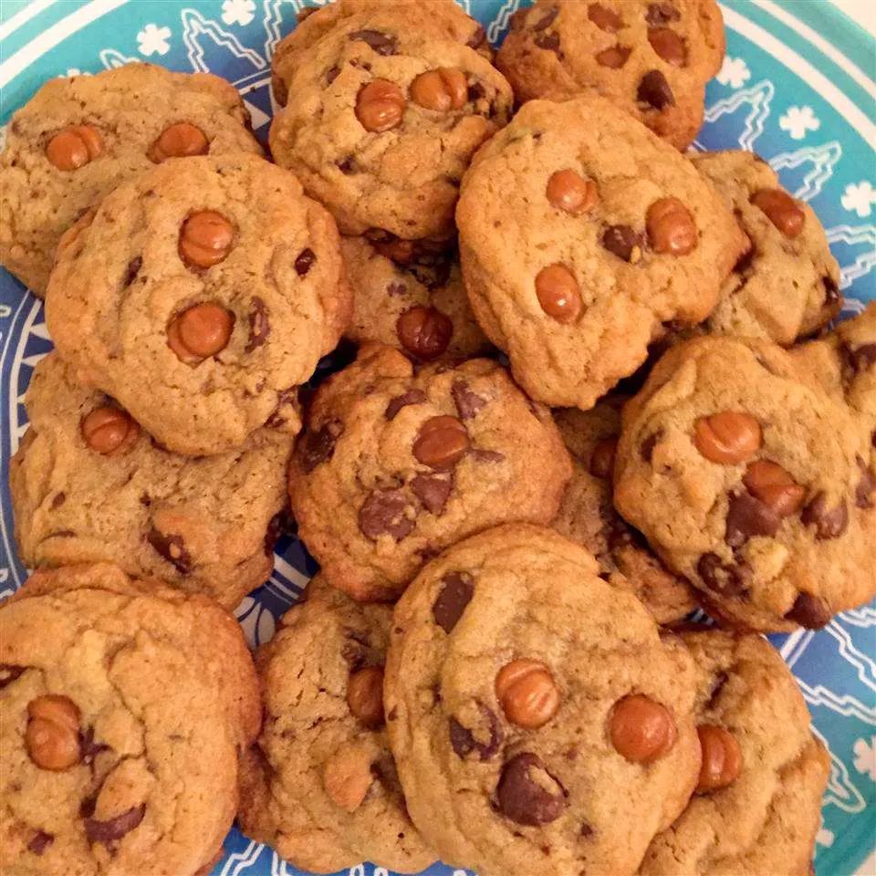 Salted Caramel Chocolate Chip Cookies