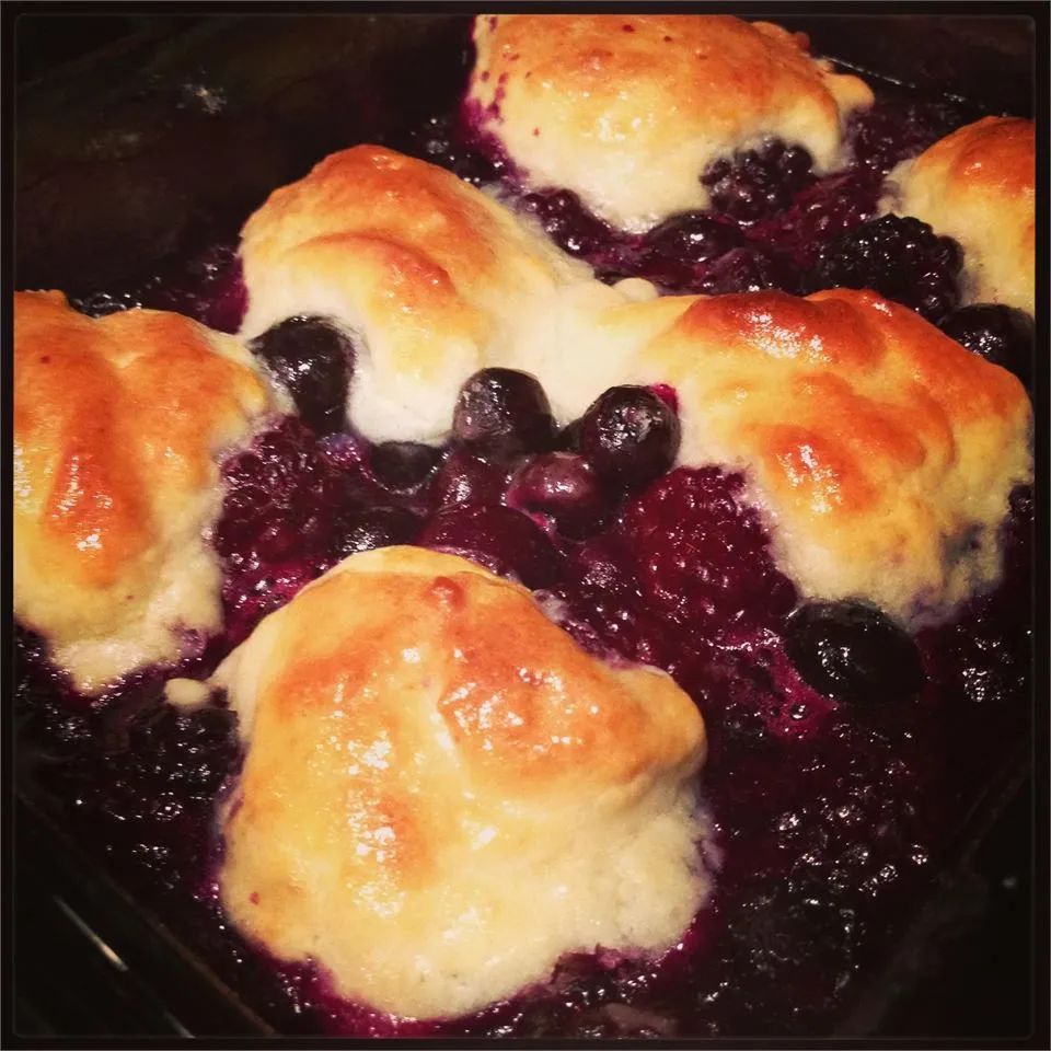 Pop's Blackberry Cobbler