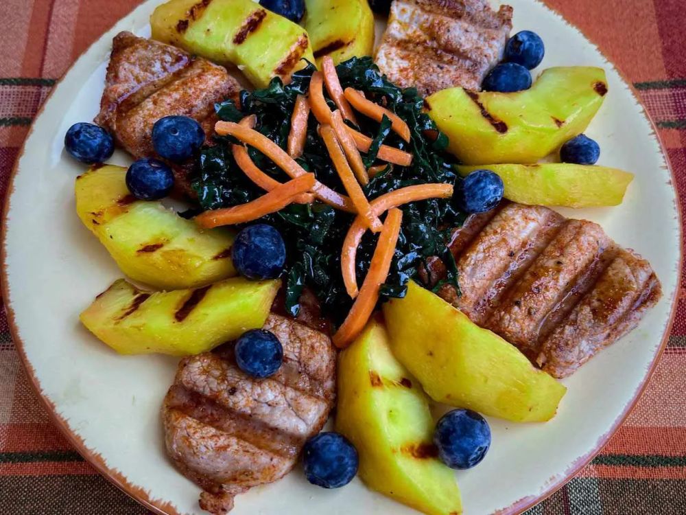 Grilled Pork and Peach Salad