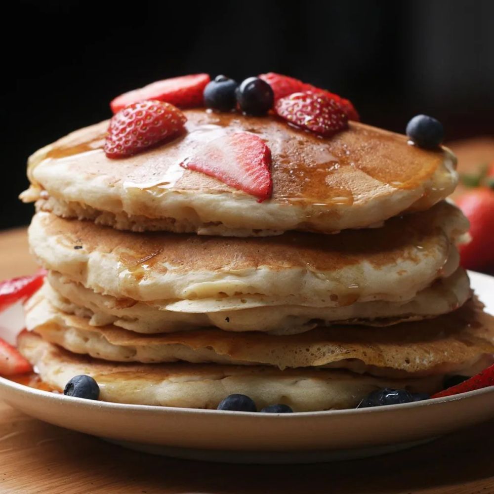 The Fluffiest Vegan Pancakes