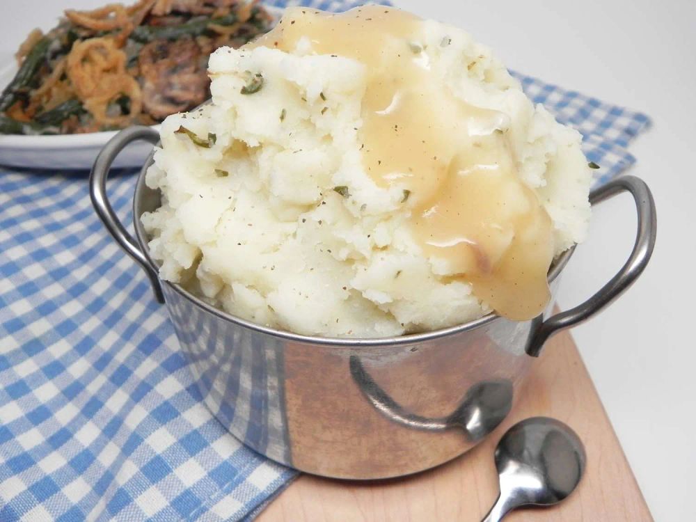 Mashed Potatoes with Herb Butter