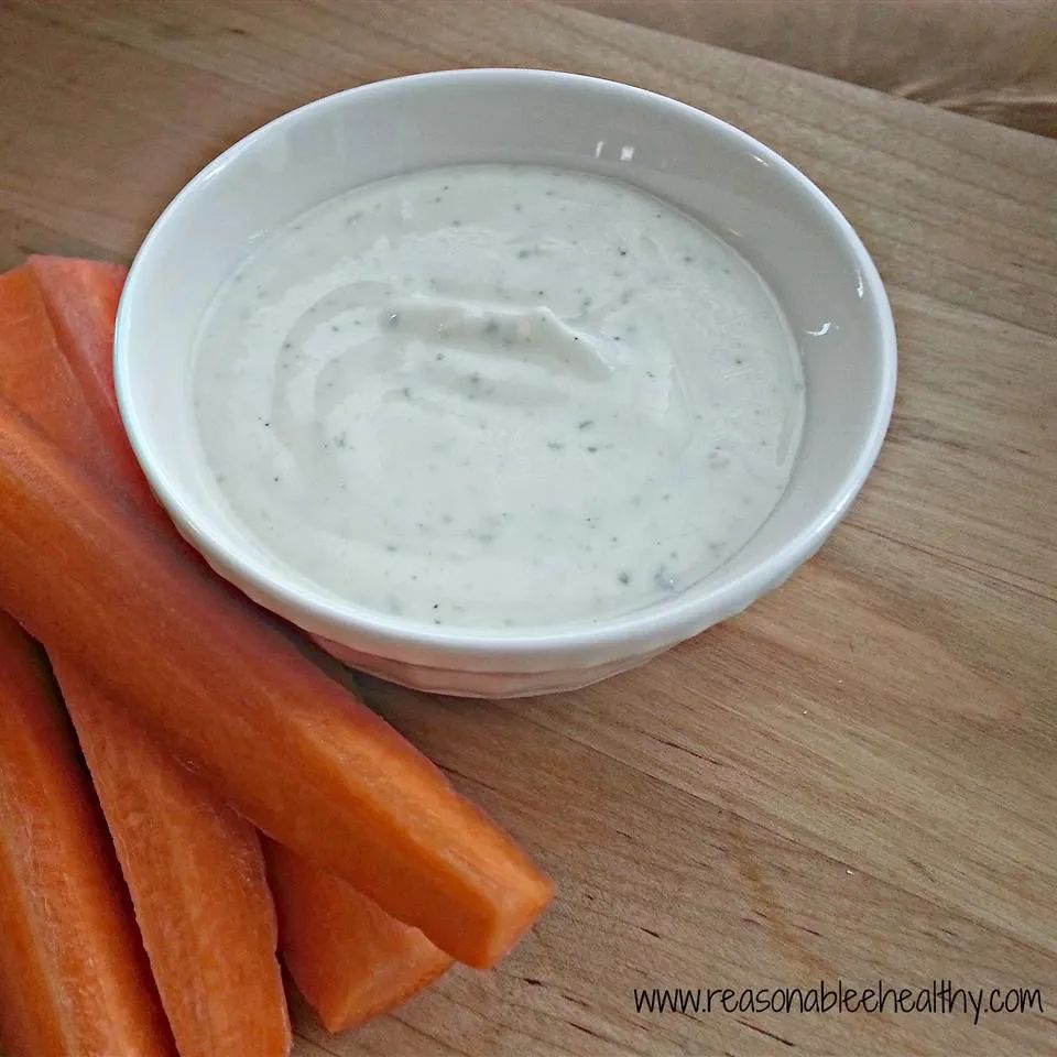 Low-Fat Greek Yogurt Ranch Dip