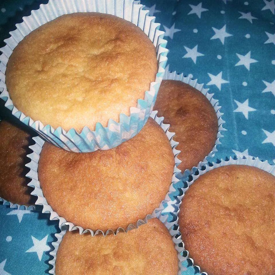 Apple and Coconut Milk Cupcakes