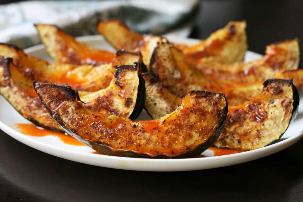 Roasted Acorn Squash with Sriracha Butter