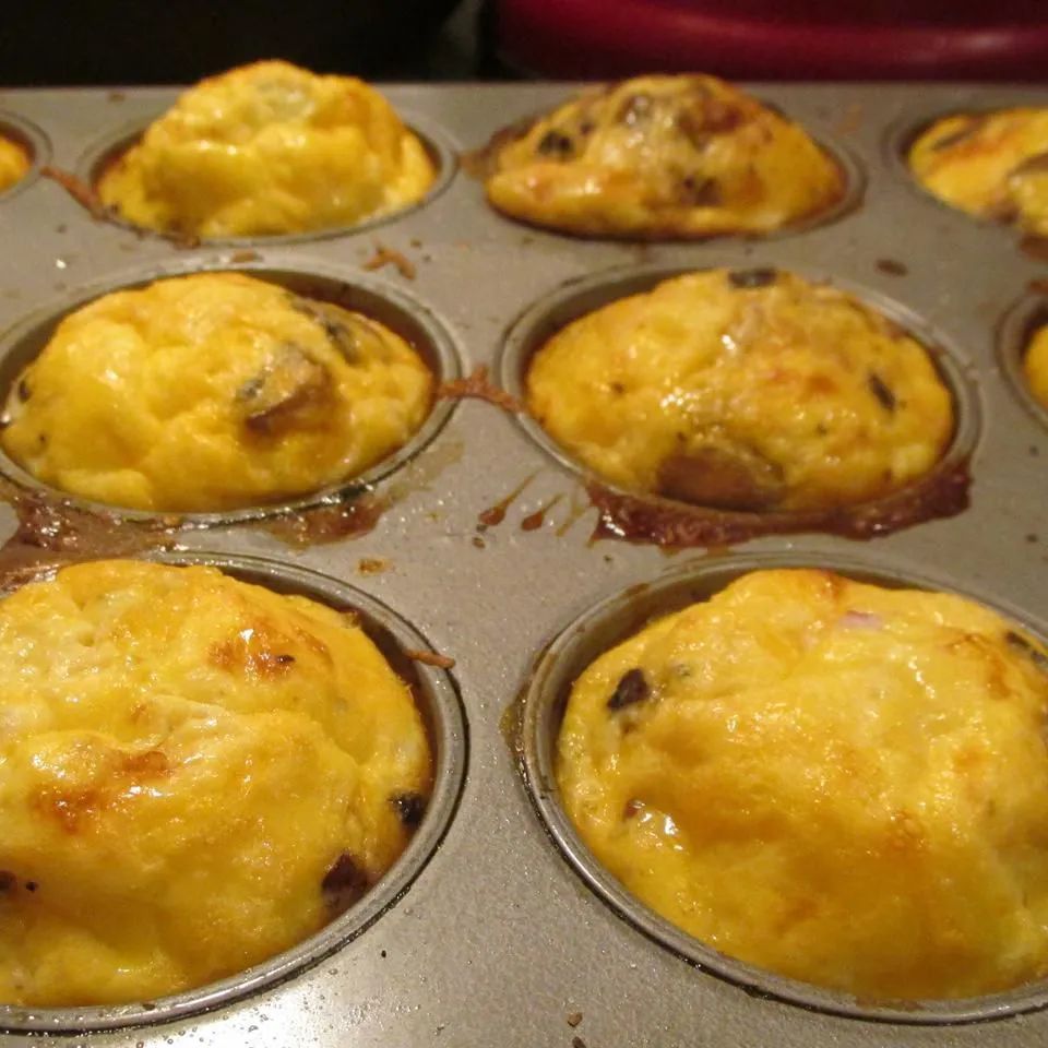 Ham and Cheddar Mini Quiche