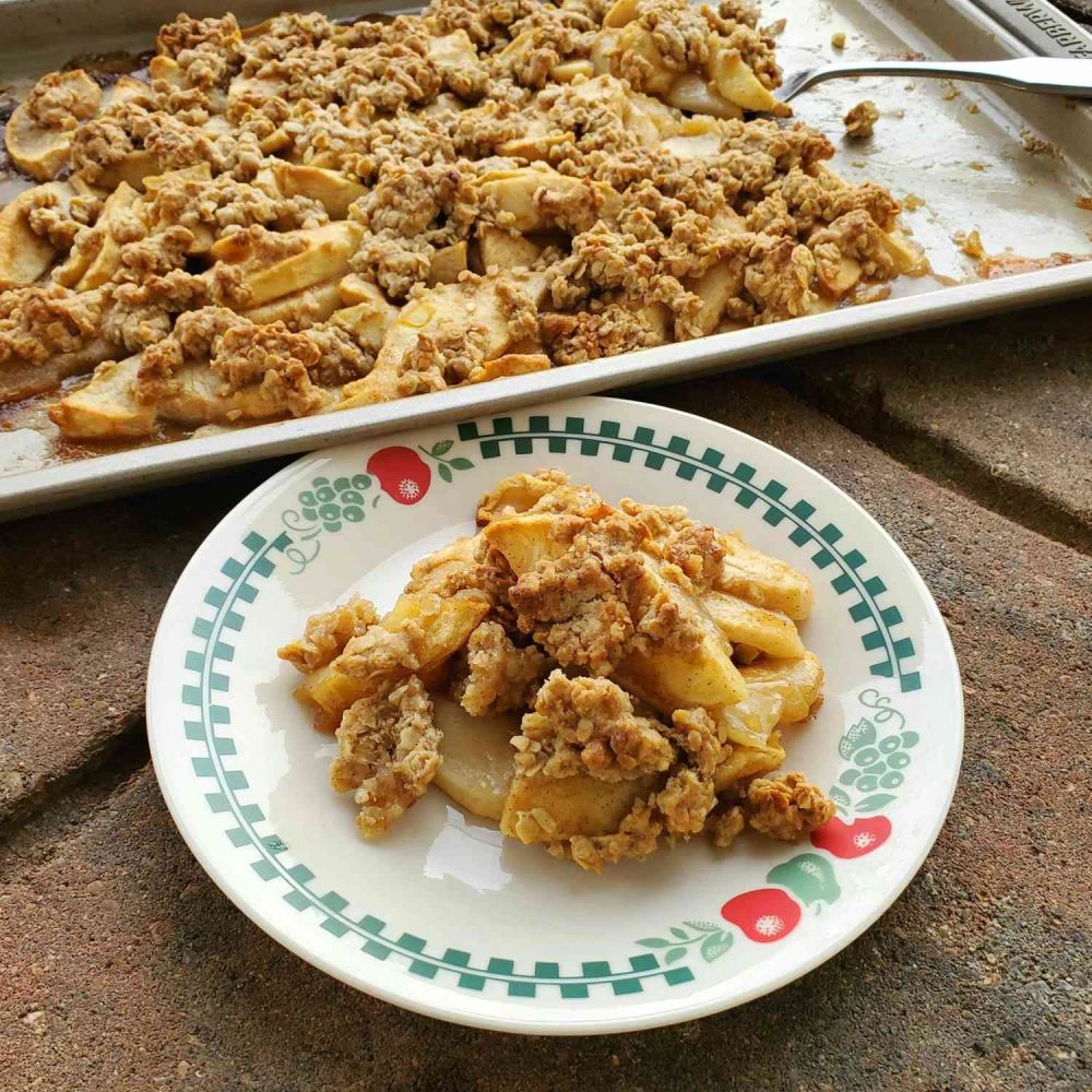 Sheet Pan Apple Crisp