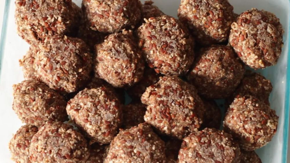 Date-Nut Energy Balls