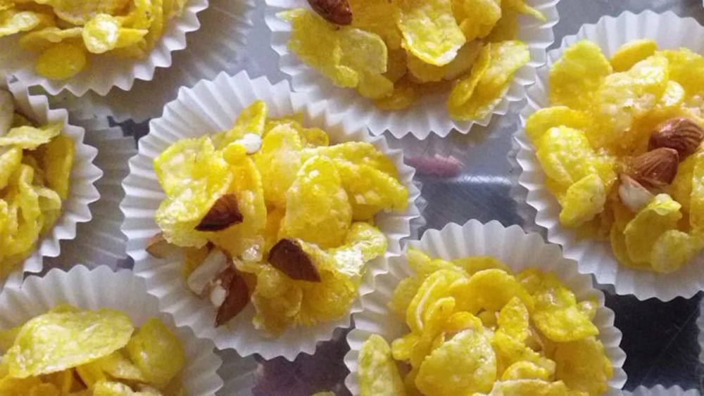 Crispy Corn Flake Cups