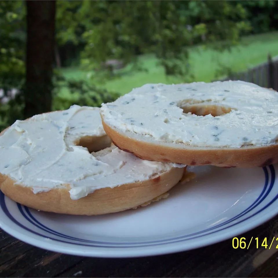 Cream Cheese Garlic Spread