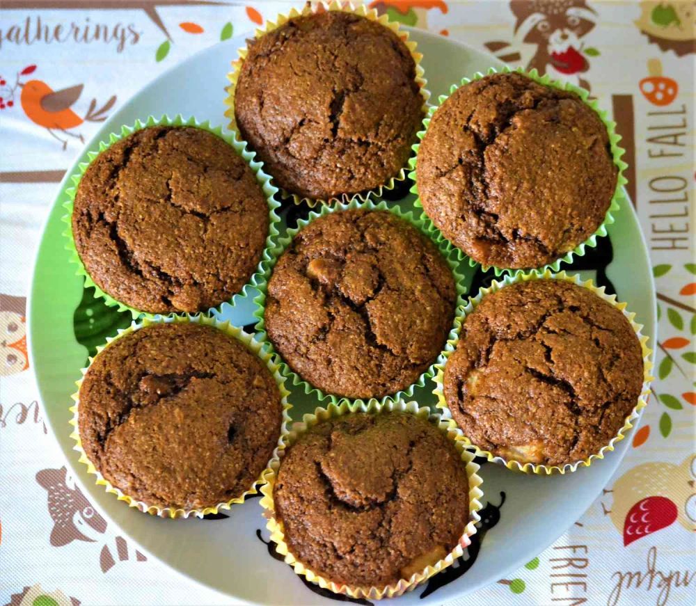 Gingerbread-Pear Muffins