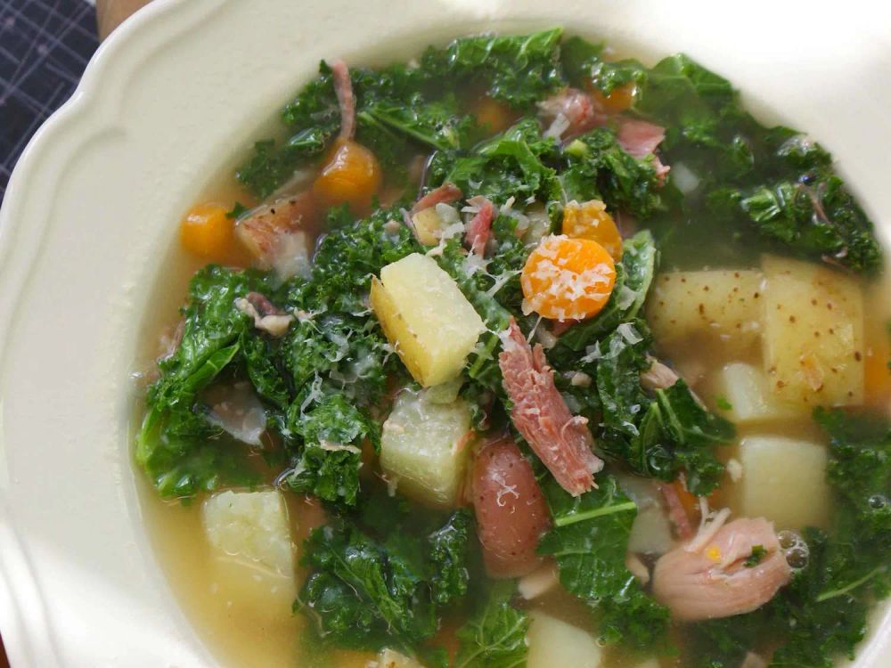 Easy Portuguese Kale Soup