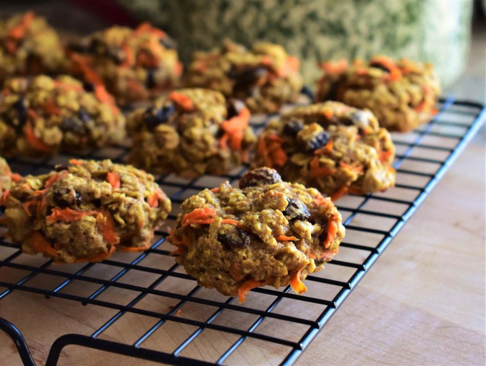 Healthier Carrot Oatmeal Cookies