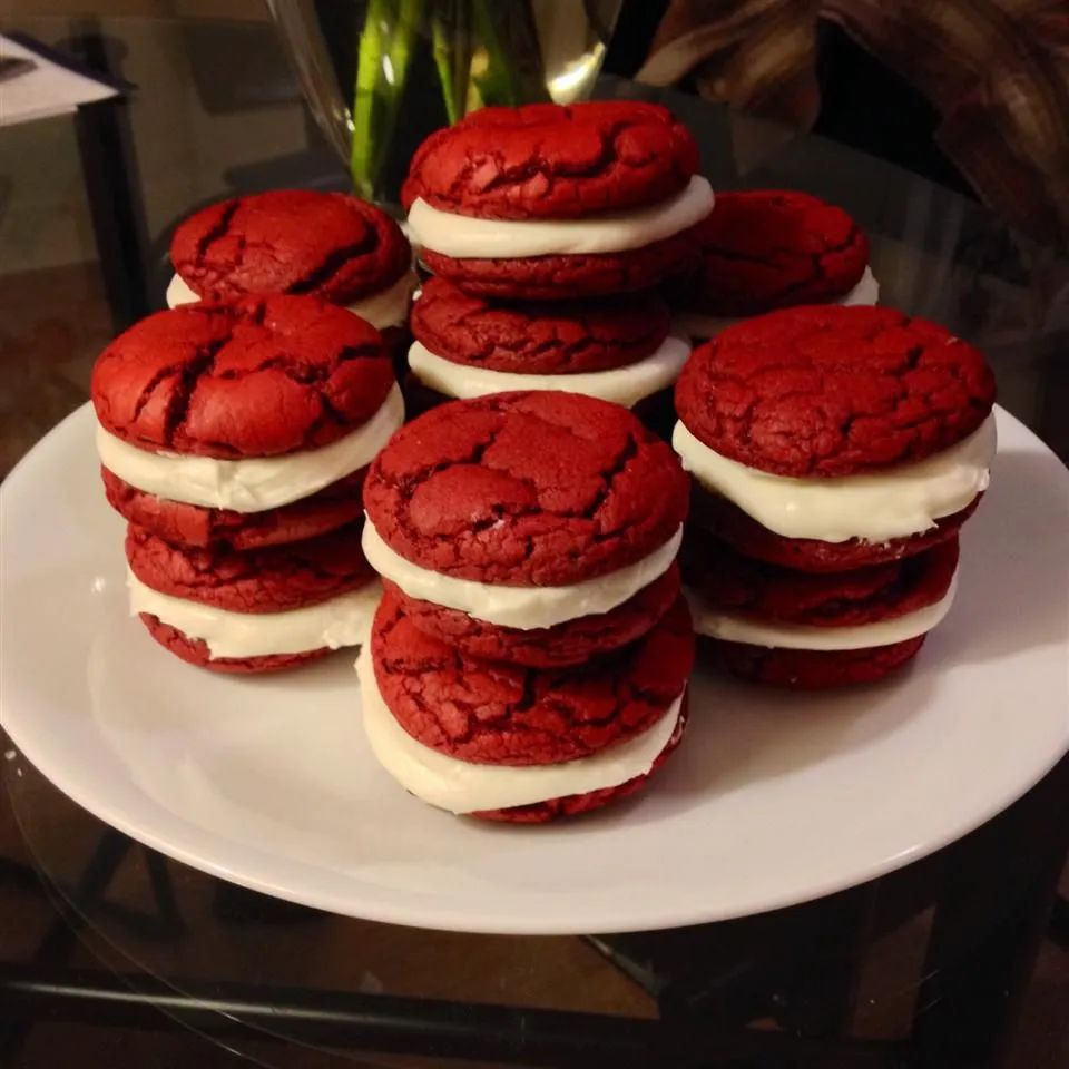 Dawn's Easy Red Velvet Sandwich Cookies