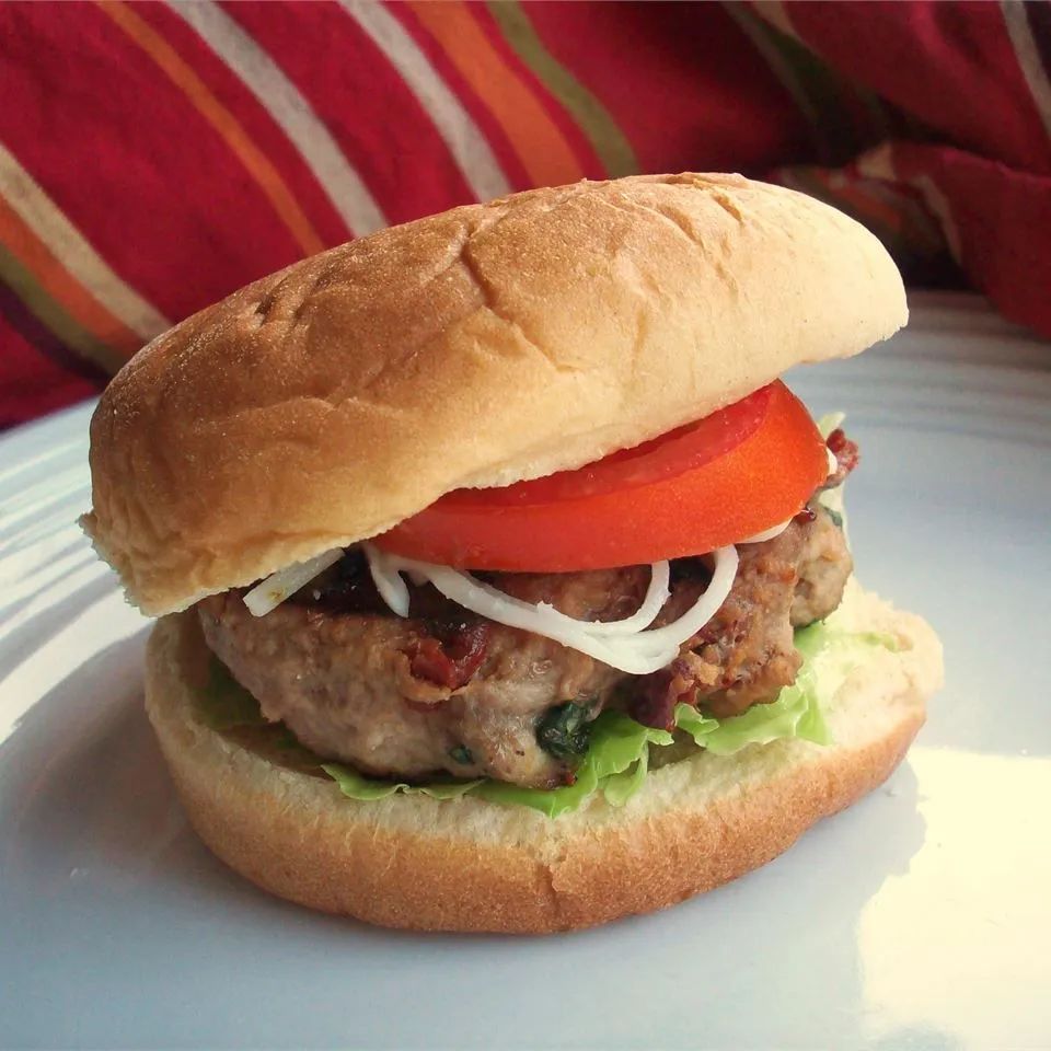 Spicy Chipotle Turkey Burgers