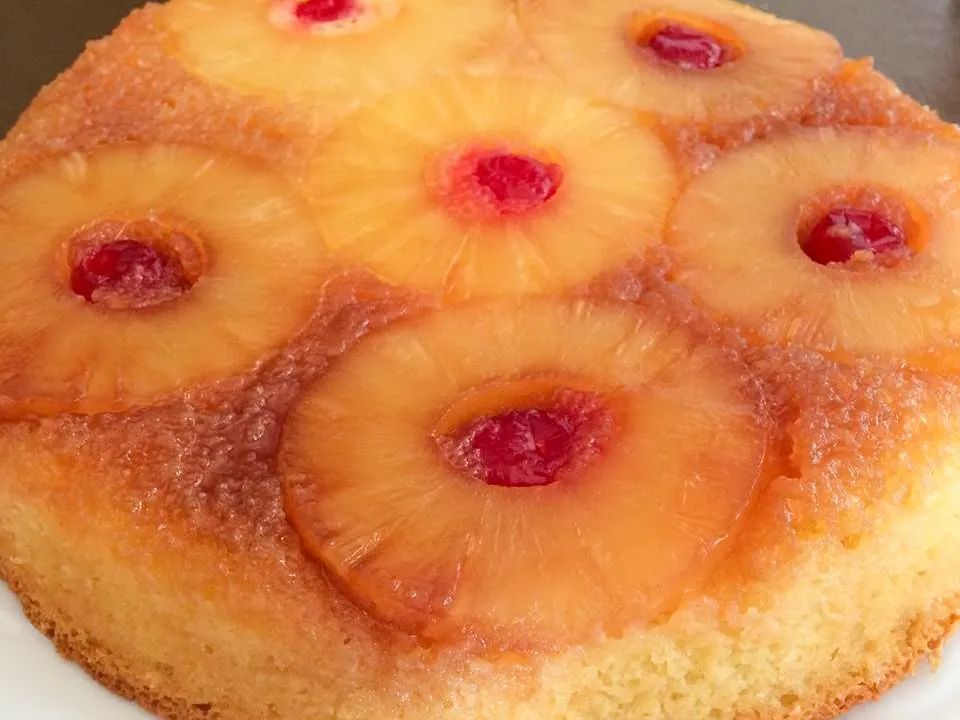 Easy Pineapple Upside-Down Cake