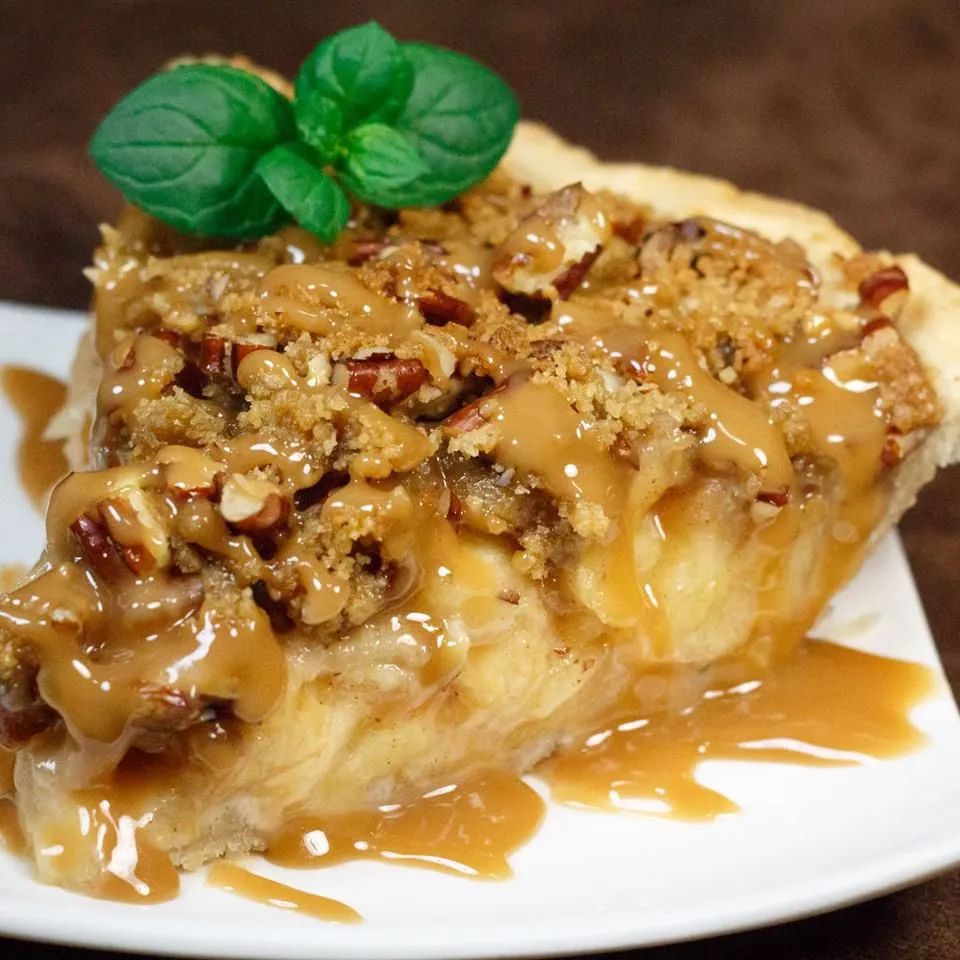 Apple Streusel Pie