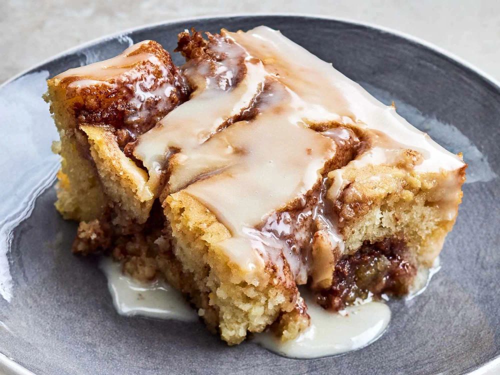 Cinnabon® Cinnamon Roll Cake