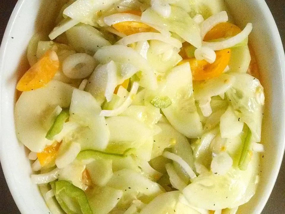 Grandmother's Sour Cream Cucumber Salad