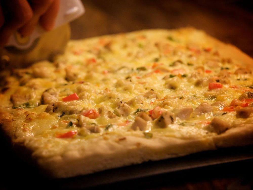 Chicken Alfredo Pizza