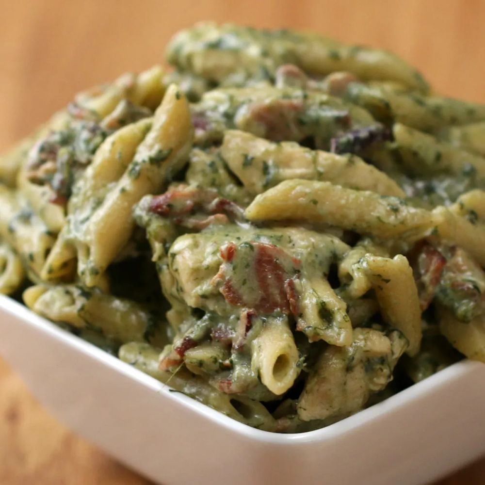 One-Pot Chicken Spinach Bacon Alfredo