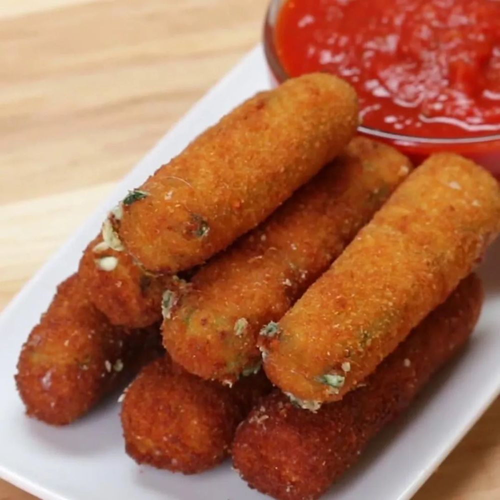 Spinach Dip Mozzarella Sticks