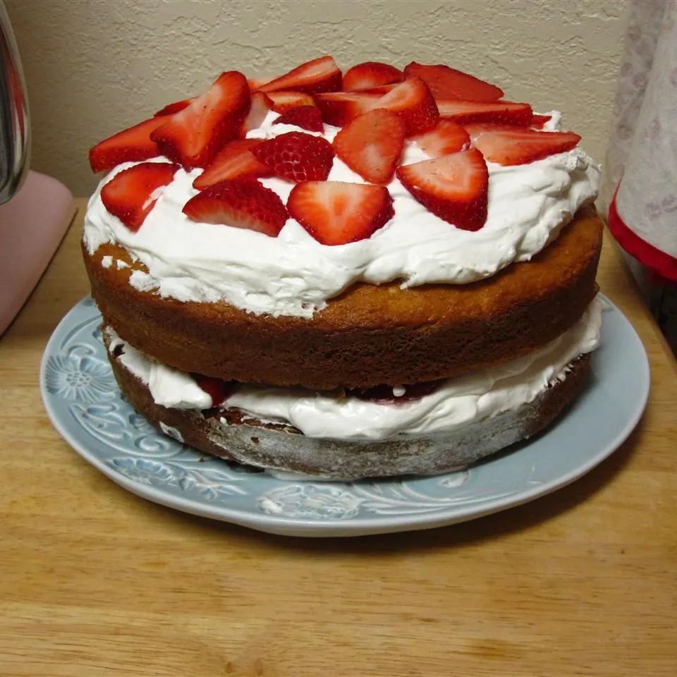 Vanilla Layer Cake with Strawberries