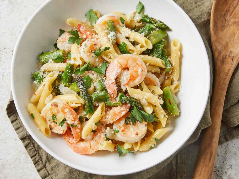 Elegant Penne with Asparagus and Shrimp