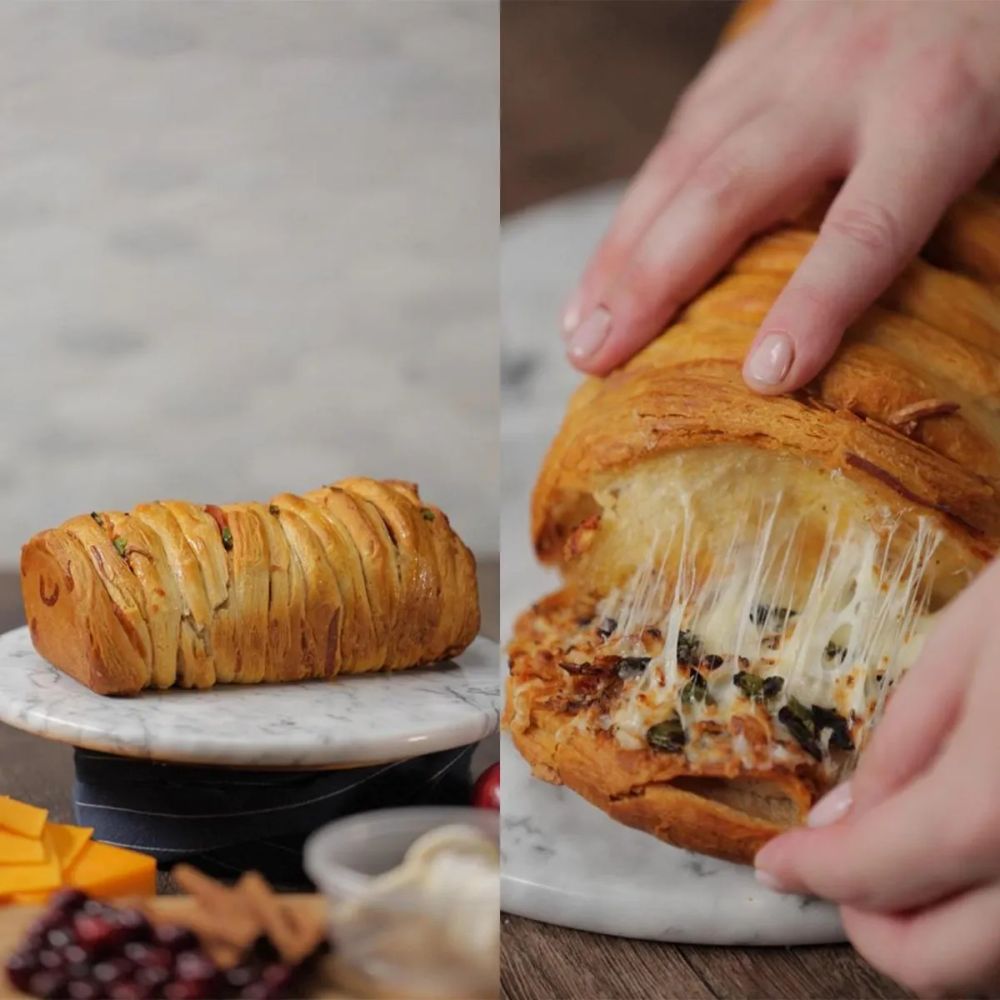 Sweet/Savory Pull-Apart Bread: Lotsa Mozza