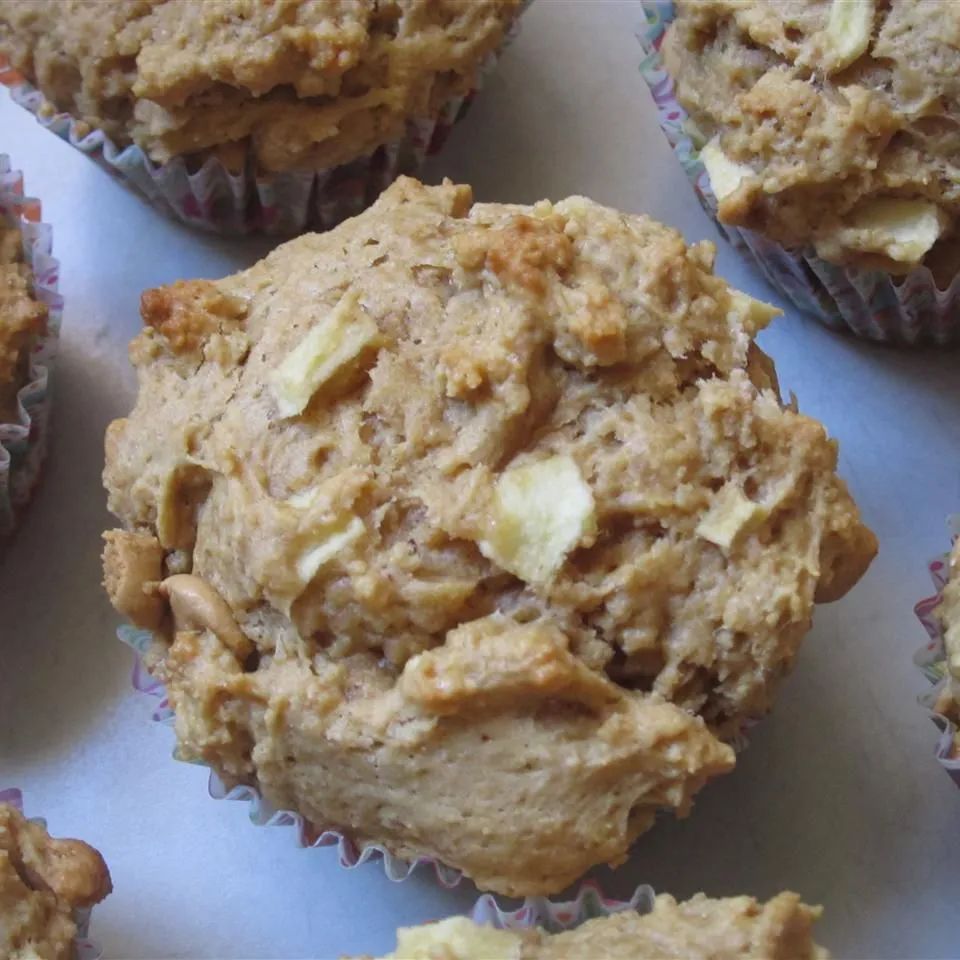 Yummy Peanut Butter Apple Muffins