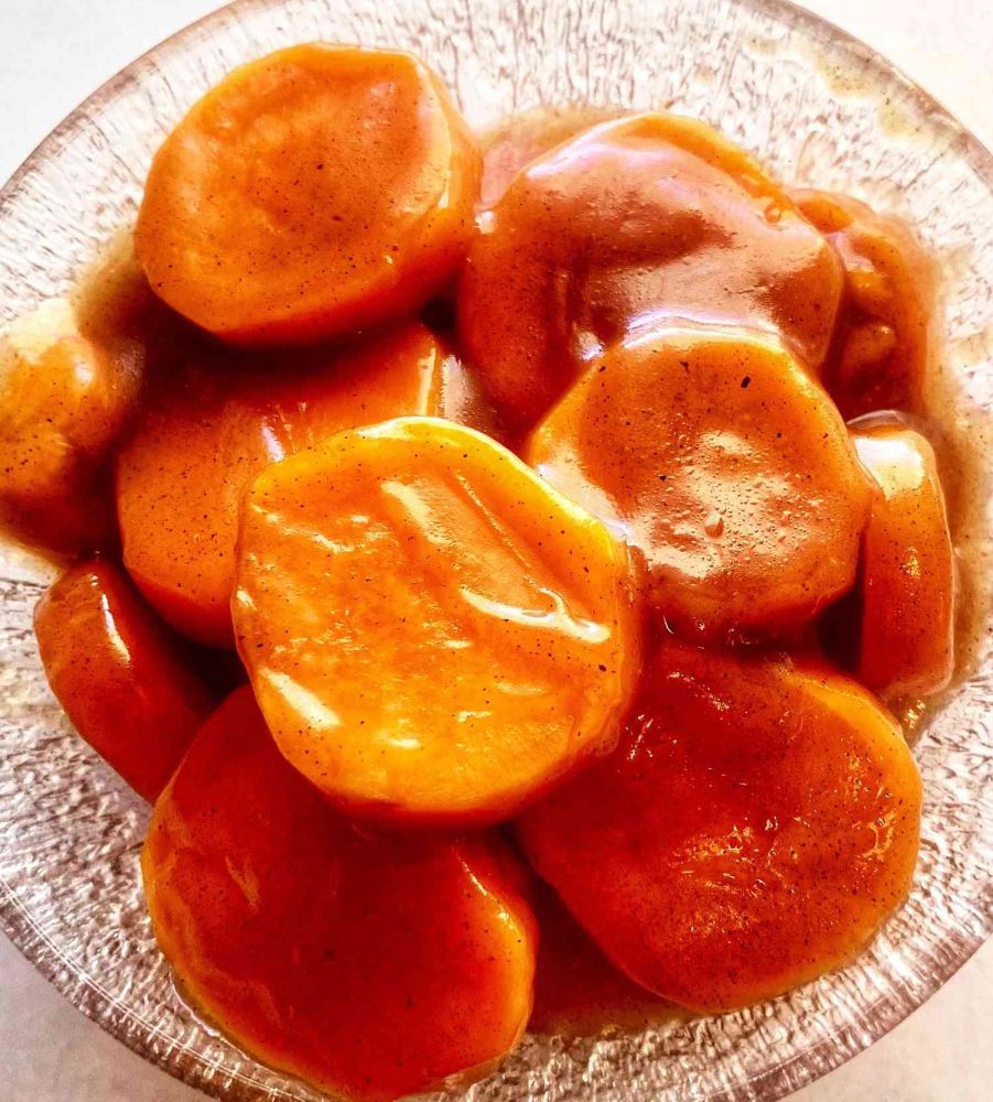 Candied Sweet Potatoes with Maple Syrup