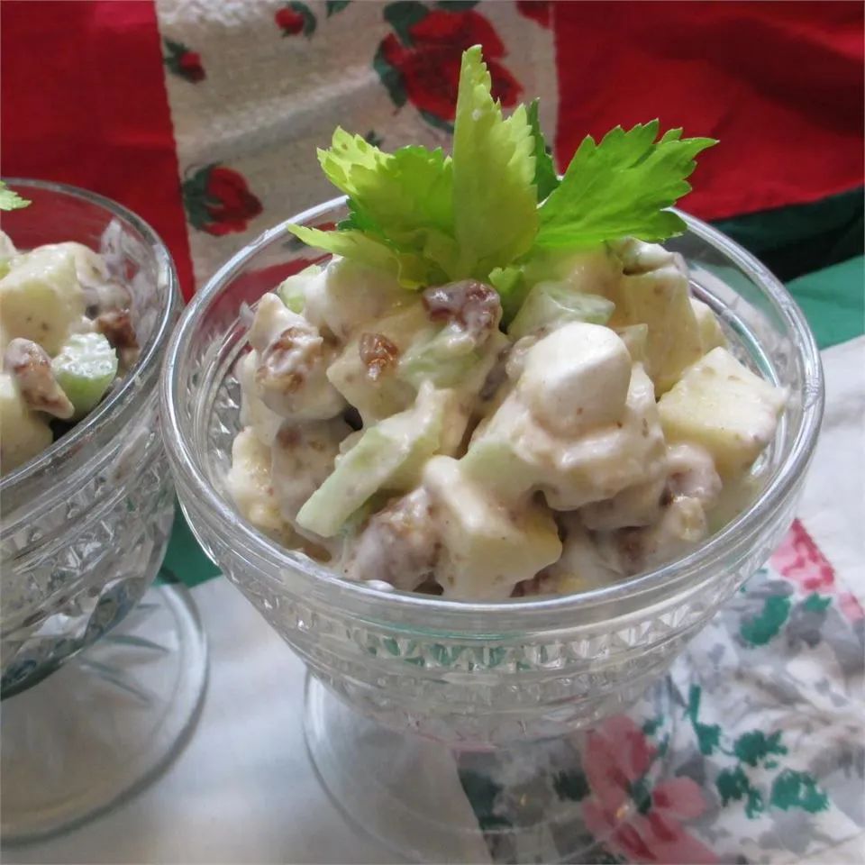 Date-Marshmallow Waldorf Salad