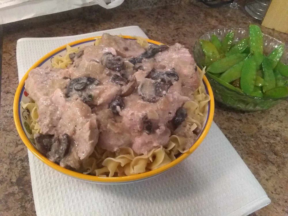 Slow Cooker Smothered Pork Chops