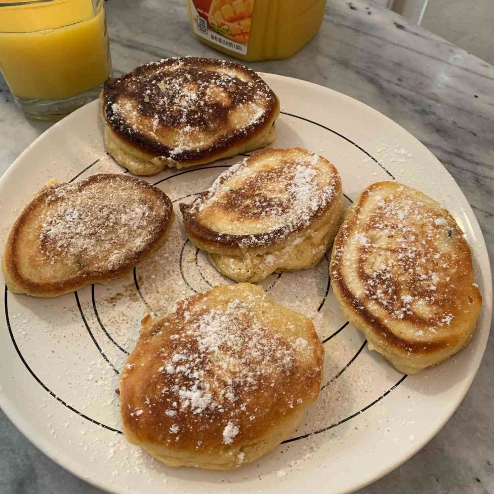 Oladi (Russian Kefir Pancakes)