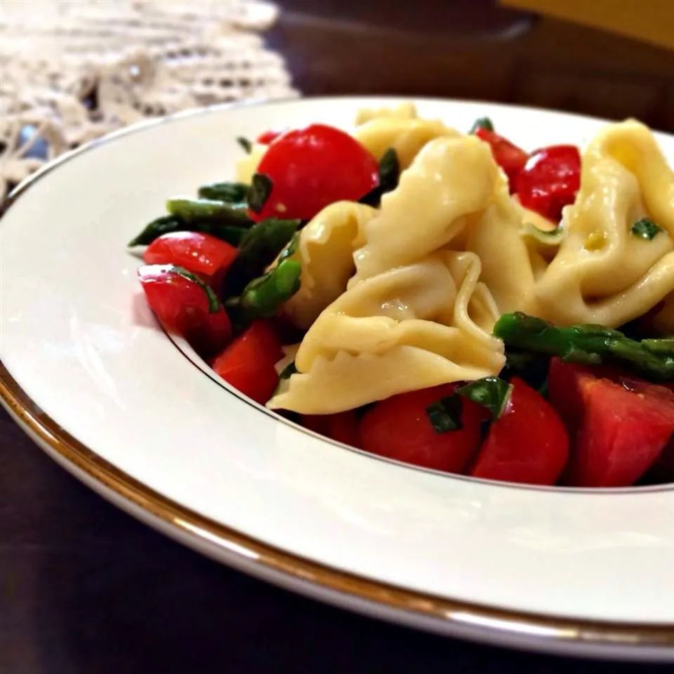 Simple Yet Yummy Tortellini Salad