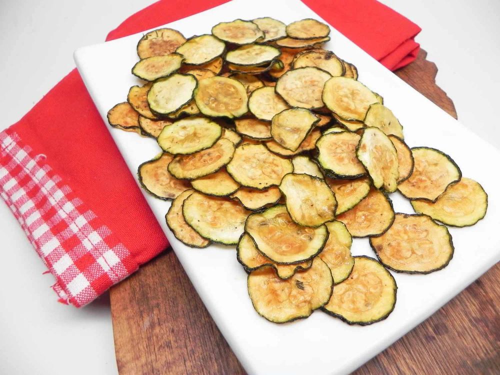 Parmesan-Ranch Zucchini Chips