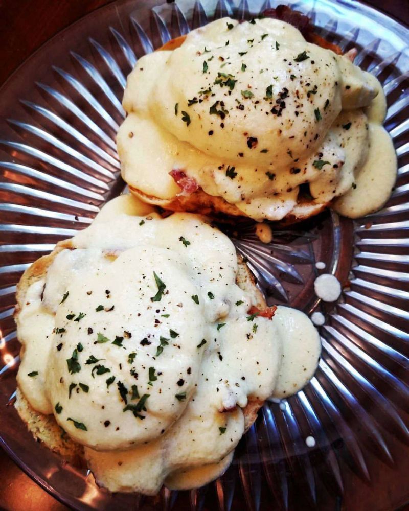 Creamy Mock Hollandaise Sauce