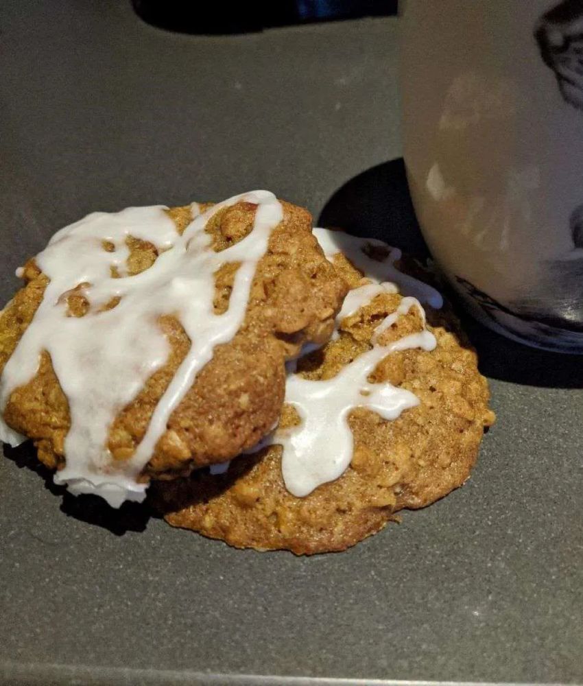 Iced Oatmeal Cookies