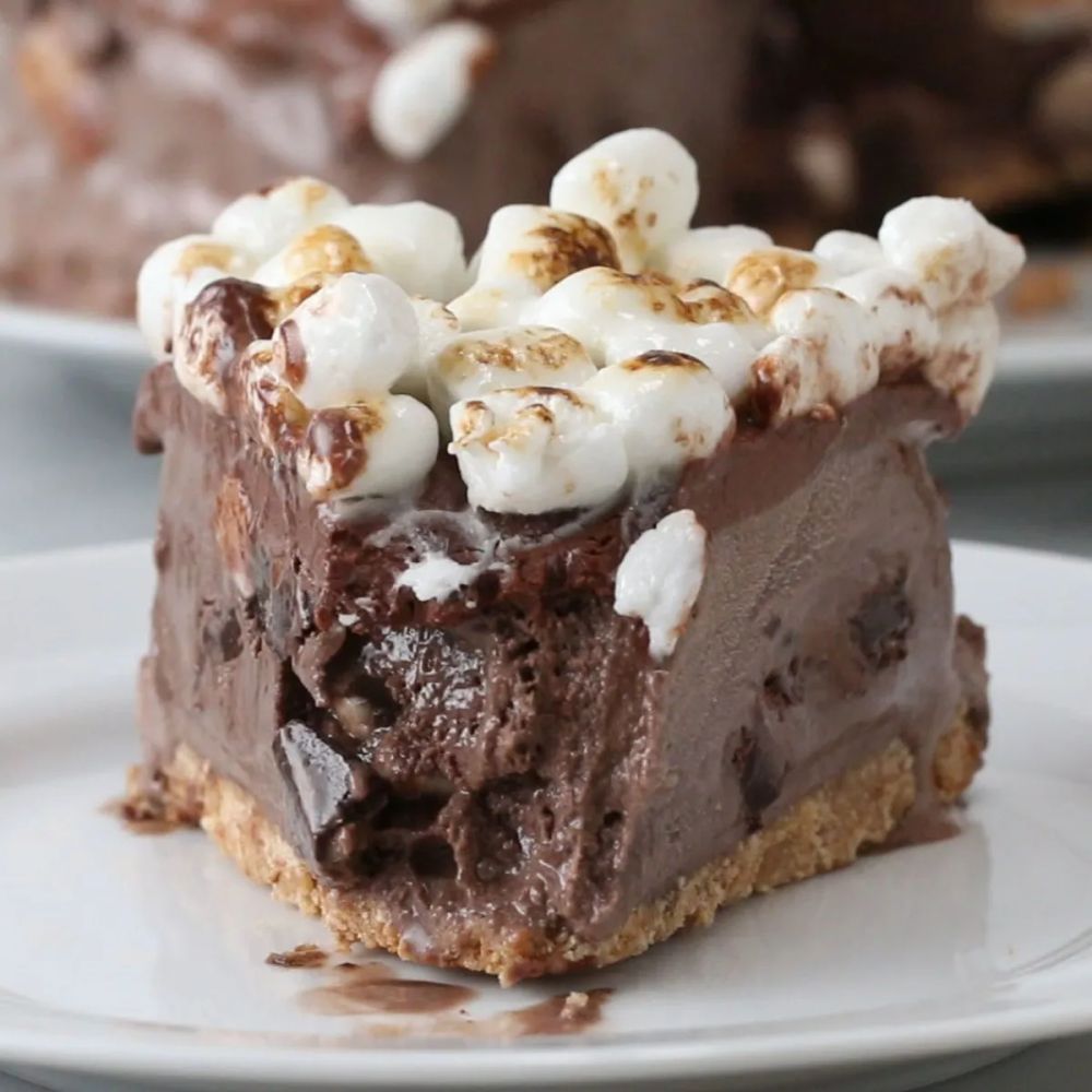 No-Bake S’mores Ice Cream Cake