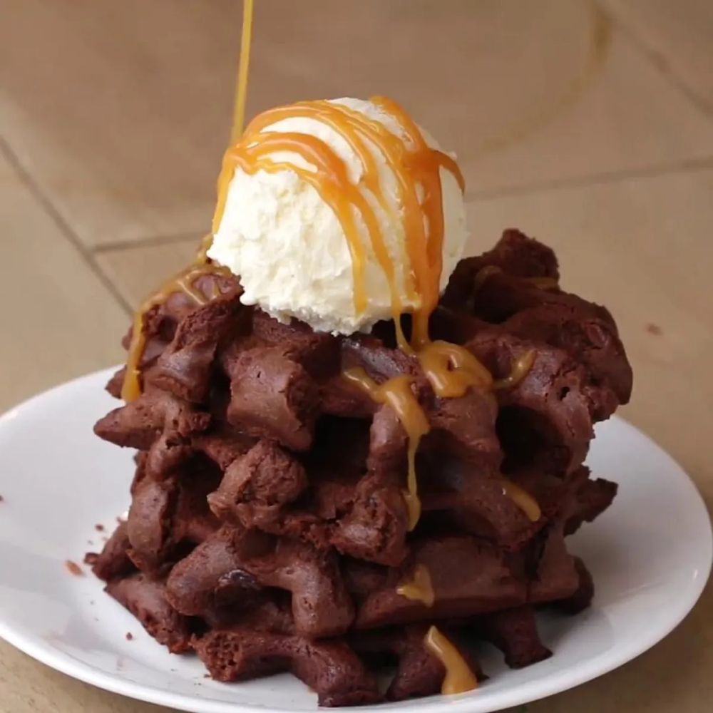 Box Brownie Waffle Sundae